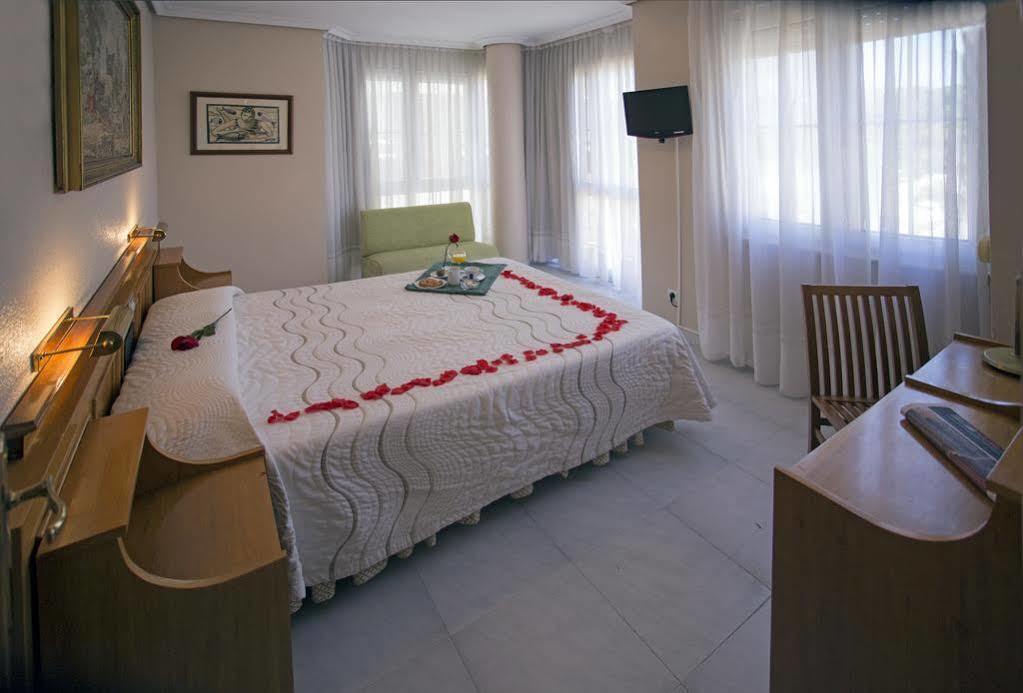 Hotel Don Rodrigo Palencia Eksteriør bilde