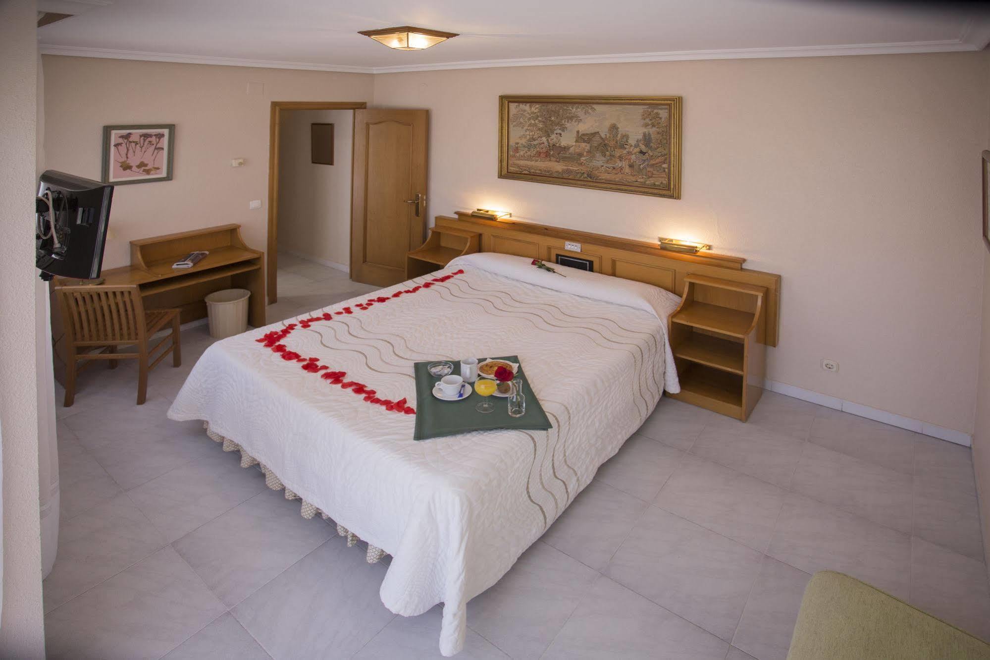 Hotel Don Rodrigo Palencia Eksteriør bilde